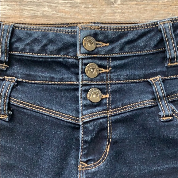 Bluespice cute jean shorts great condition - Picture 2 of 4